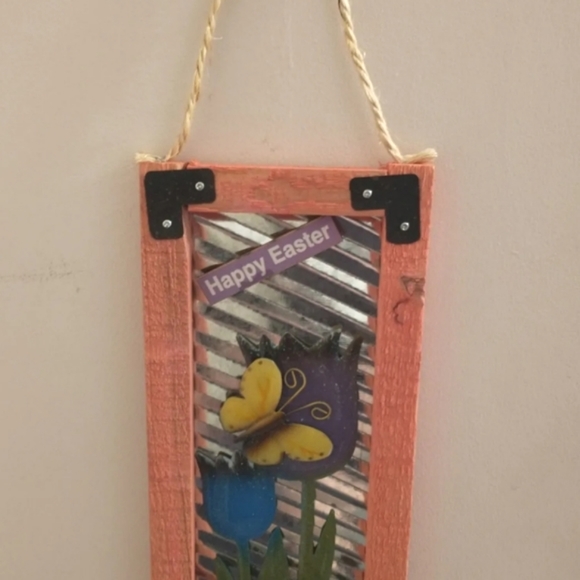 Happy Easter Distressed Wooden Metal Hanging Sign - Picture 3 of 9